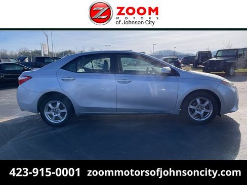 Used 2014 Toyota Corolla LE image 1