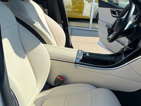Used 2025 Mercedes-Benz C 300 Sedan image 22