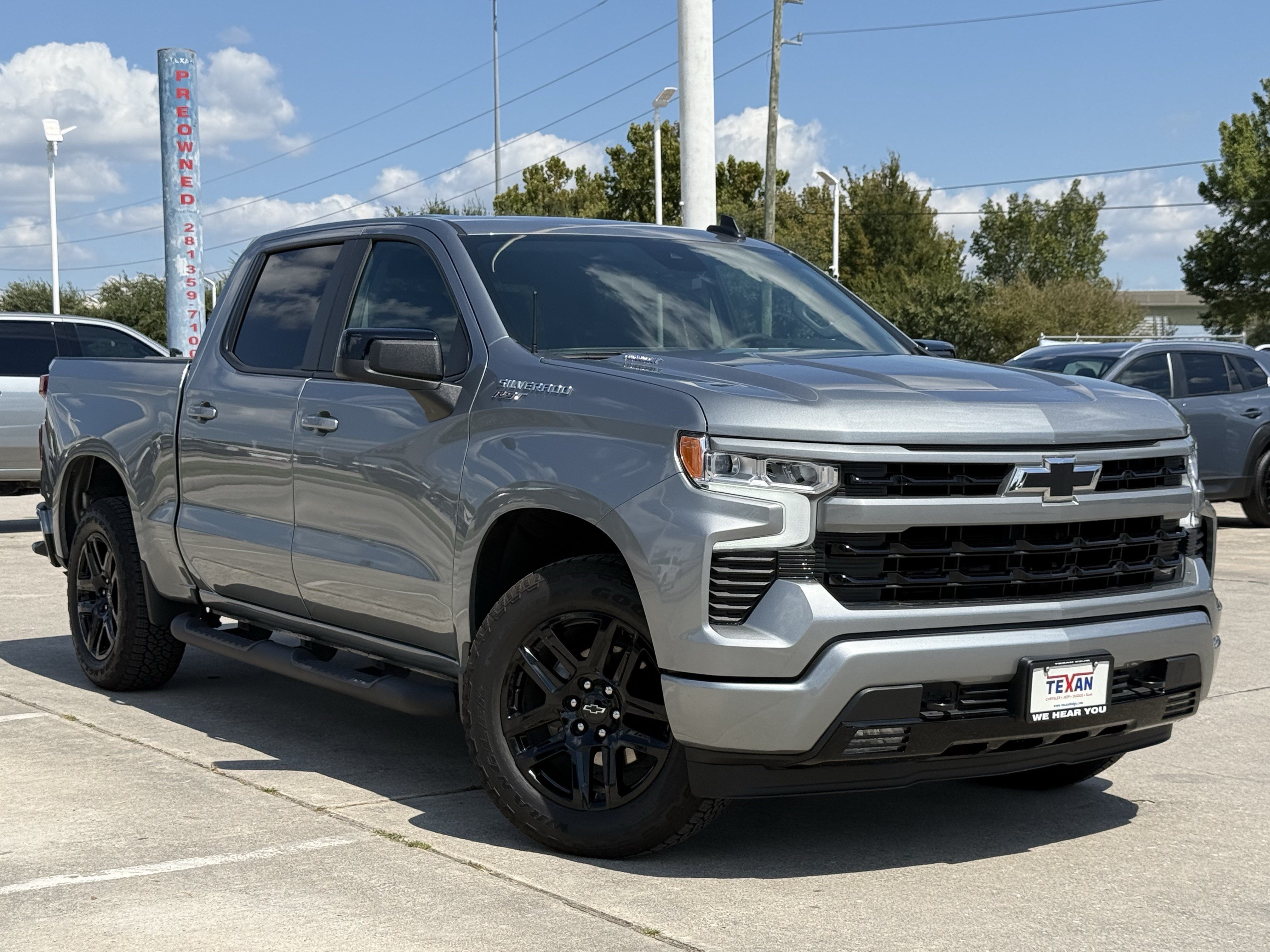 Used 2026 Chevrolet Silverado 1500 RST w/ RST Select Package RWD image 2