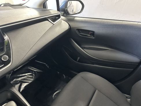 Used 2024 Toyota Corolla LE image 25