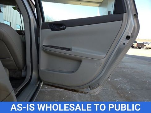 Used 2008 Chevrolet Impala LT w/ Luxury Edition Package image 35