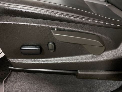 Used 2022 GMC Canyon Elevation w/ Elevation Premium Package image 12