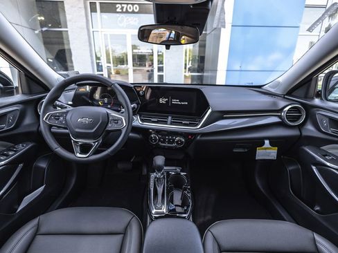 New 2026 Chevrolet Trax ACTIV FWD image 21