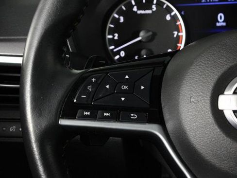 Certified 2025 Nissan Altima 2.5 SR FWD image 26