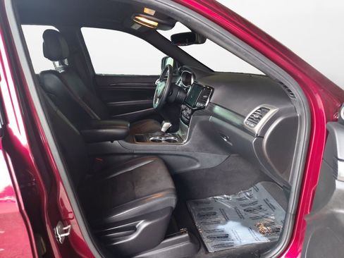 Used 2019 Jeep Grand Cherokee Altitude image 23