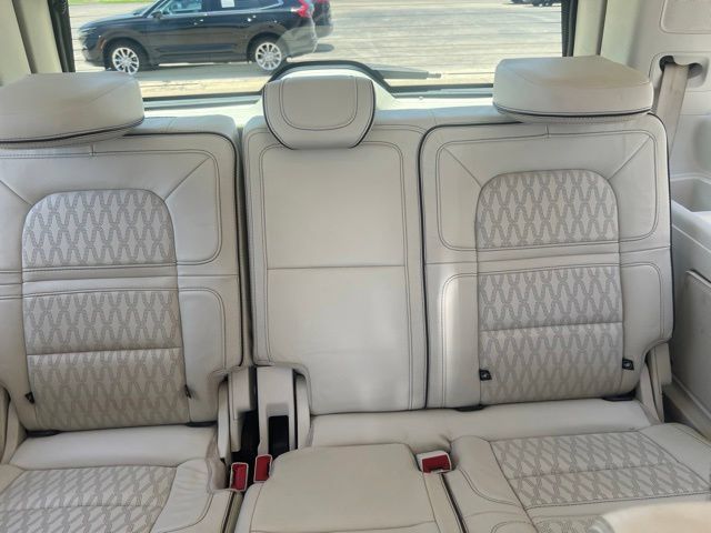 Used 2021 Lincoln Navigator Black Label AWD/4WD image 34