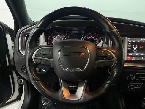 Used 2019 Dodge Charger Scat Pack w/ Dynamics Package image 24