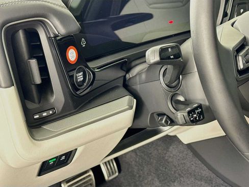 New 2026 Porsche Cayenne S AWD/4WD image 14