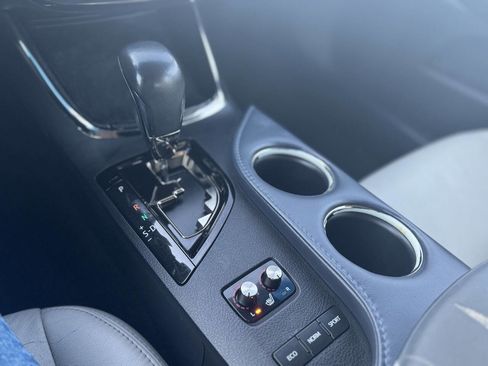 Used 2015 Toyota Avalon XLE Touring image 12