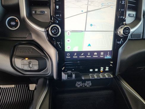 New 2025 RAM 2500 Big Horn image 12