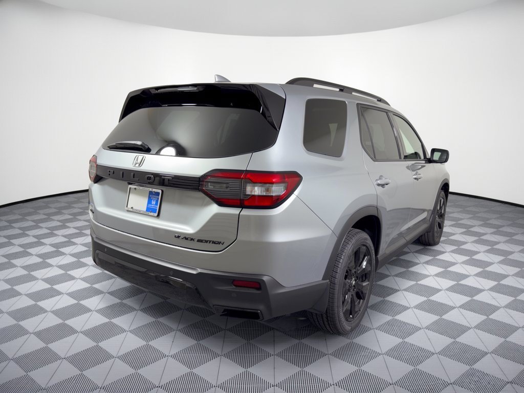 New 2026 Honda Pilot Black Edition image 9
