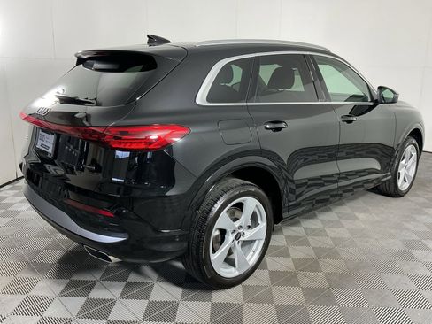 Used 2025 Audi Q5 Premium Plus w/ Premium Plus AWD/4WD image 9