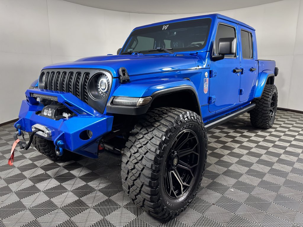Used 2022 Jeep Gladiator Overland w/ Cold Weather Group AWD/4WD image 1