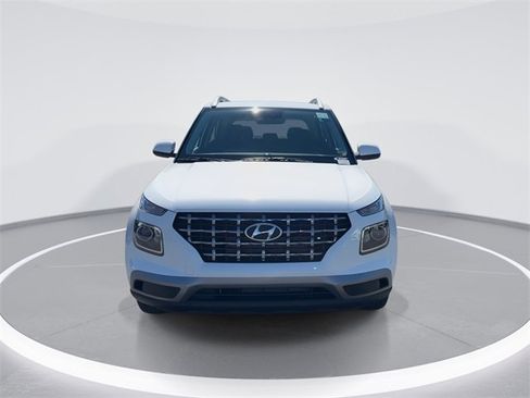 New 2026 Hyundai Venue SEL image 3