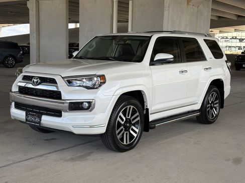 Used 2018 Toyota 4Runner Limited AWD/4WD image 3
