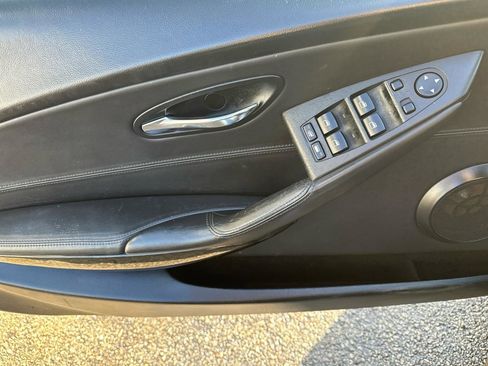 Used 2008 BMW 650i Convertible w/ Sport Pkg RWD image 14