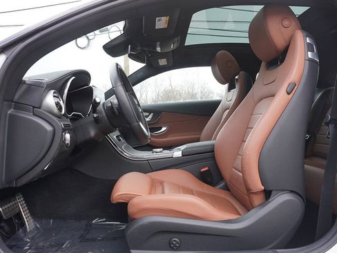 Used 2023 Mercedes-Benz C 300 4MATIC Coupe image 32
