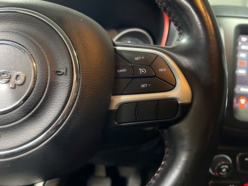 Used 2020 Jeep Compass Trailhawk AWD/4WD image 27