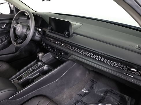 Used 2024 Honda Accord EX image 28