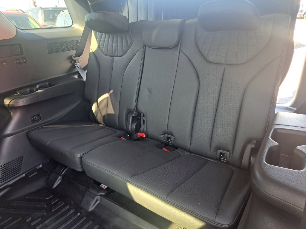 Used 2023 Hyundai Palisade Limited AWD/4WD image 27