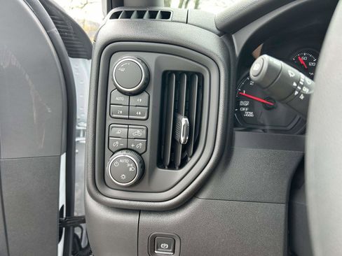 New 2026 Chevrolet Silverado 1500 W/T w/ WT Safety Package AWD/4WD image 19
