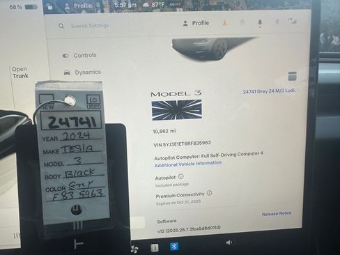 Used 2024 Tesla Model 3 Performance image 3