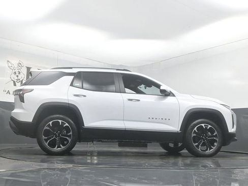 New 2026 Chevrolet Equinox LT w/ LPO, Floor Liner Package image 31