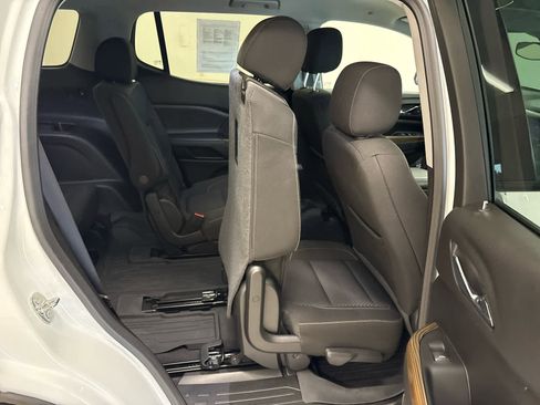 Used 2023 GMC Acadia SLE w/ Driver Convenience Package AWD/4WD image 24