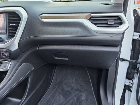 Used 2020 GMC Acadia SLE w/ Driver Convenience Package image 25