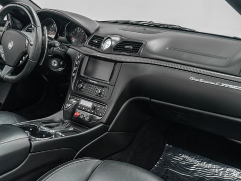 Used 2014 Maserati GranTurismo Convertible image 14