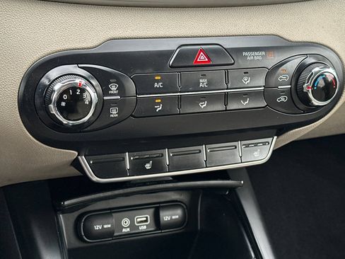 Used 2016 Kia Sorento AWD w/ LX Convenience Package image 20