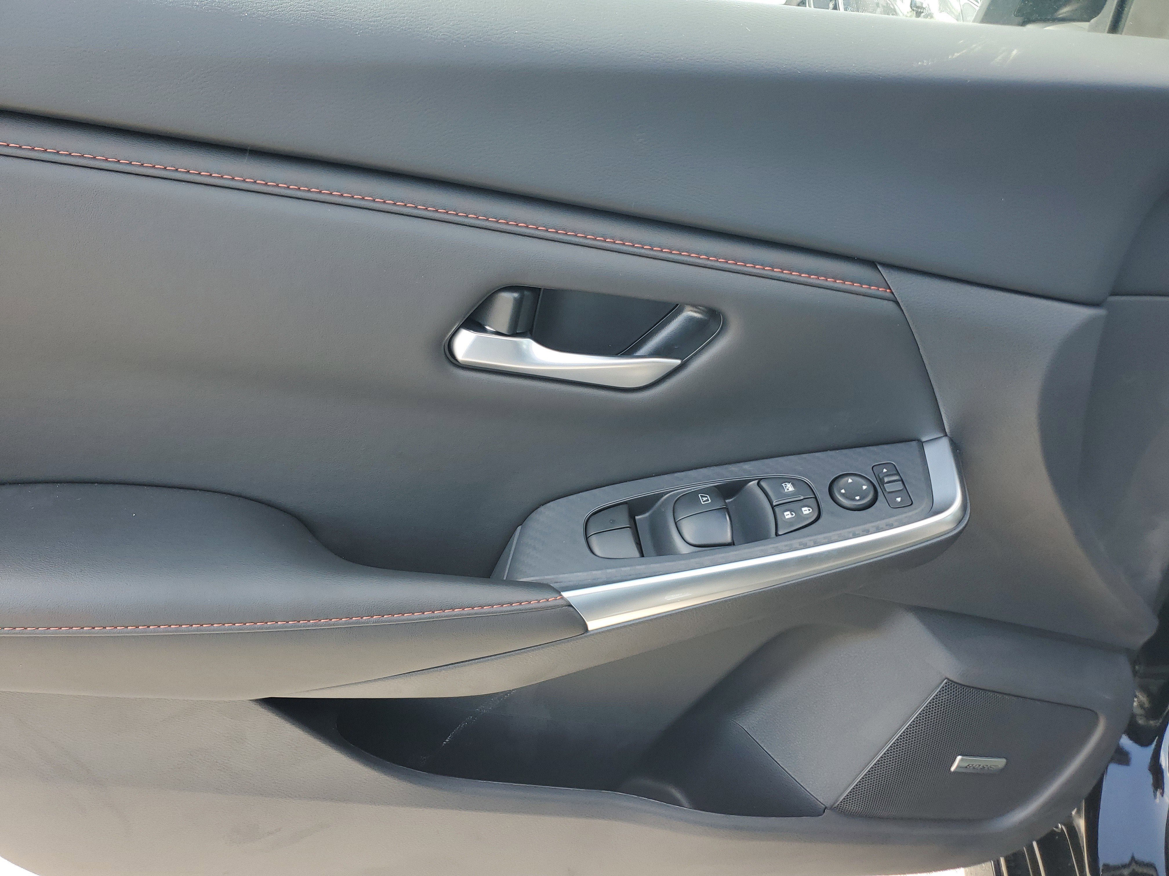 New 2025 Nissan Sentra SR w/ SR Premium Package FWD image 18