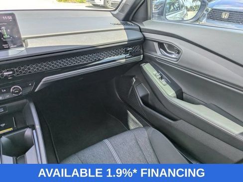Used 2025 Honda Accord Sport image 17
