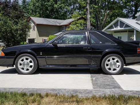 Used 1993 Ford Mustang Cobra RWD image 3