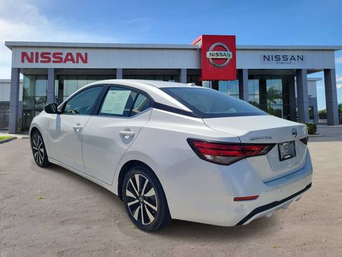 Used 2023 Nissan Sentra SV w/ SV Premium Package FWD image 4
