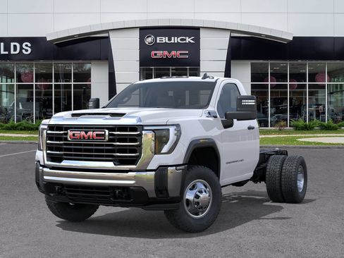 New 2026 GMC Sierra 3500 Pro w/ Convenience Package AWD/4WD image 6