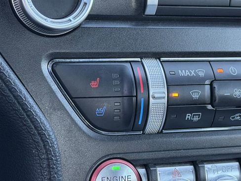 Used 2020 Ford Mustang Premium image 21