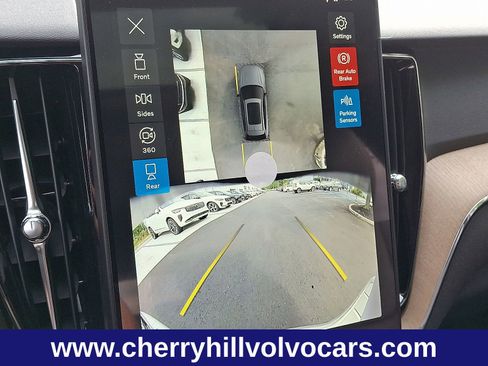 New 2026 Volvo XC60 B5 Plus w/ Protection Package Premier image 18