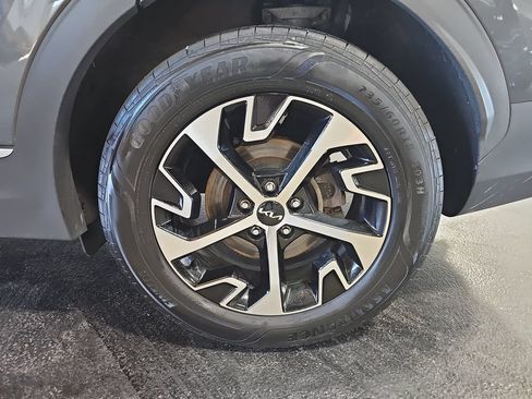 Used 2024 Kia Sportage EX AWD/4WD image 33