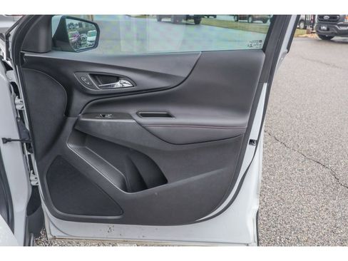 Used 2022 Chevrolet Equinox RS image 15