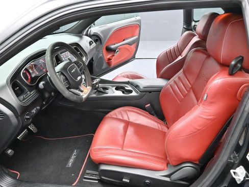 Used 2022 Dodge Challenger SRT Hellcat image 12