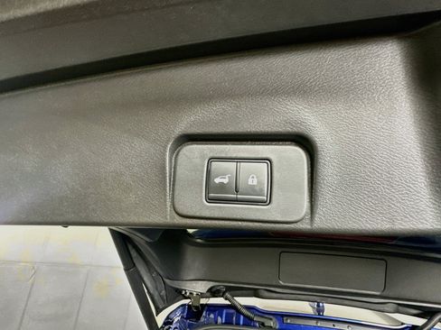 Used 2023 Nissan Rogue SL w/ SL Premium Package FWD image 30