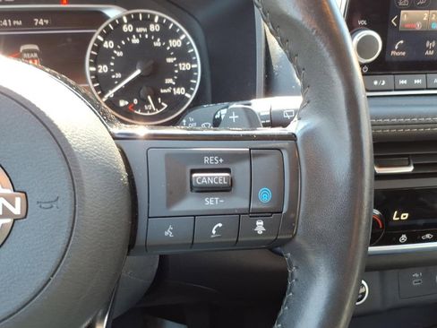 Used 2023 Nissan Rogue SV w/ SV Premium B Package image 14