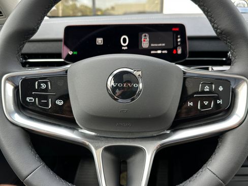 New 2025 Volvo EX90 Ultra image 21