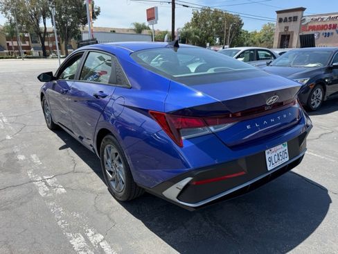 Used 2024 Hyundai Elantra SEL FWD image 10