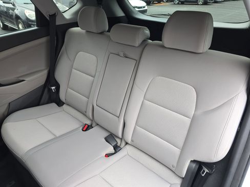 Used 2017 Hyundai Tucson Sport image 14