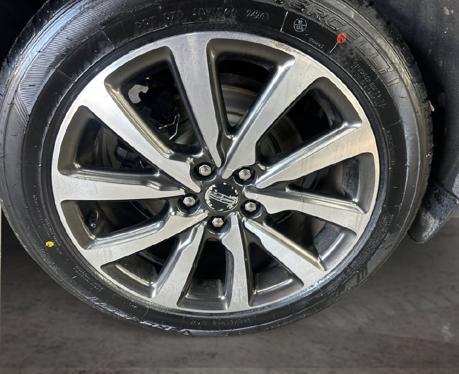 Used 2019 Lincoln MKC Reserve w/ MKC Climate Package AWD/4WD image 16