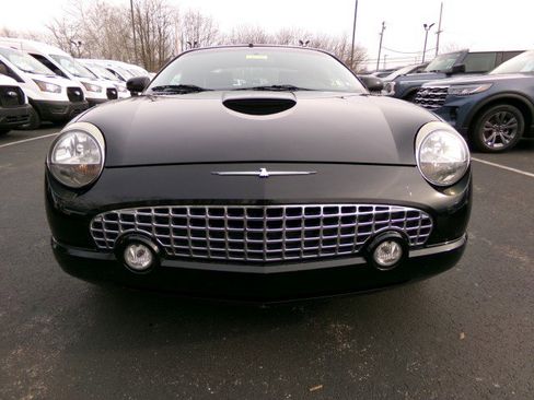 Used 2005 Ford Thunderbird Deluxe image 3