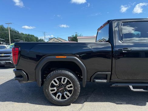 Used 2022 GMC Sierra 2500 AT4 AWD/4WD image 16