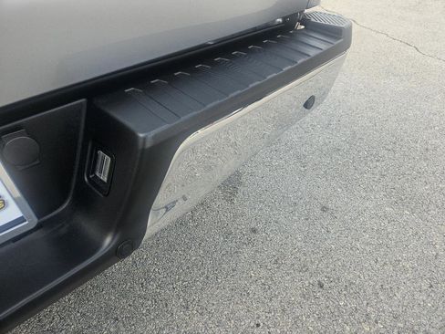 Used 2020 Ford F150 XLT w/ Equipment Group 302A Luxury AWD/4WD image 7